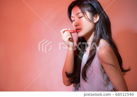 女人多彩 女人多彩 68512540
