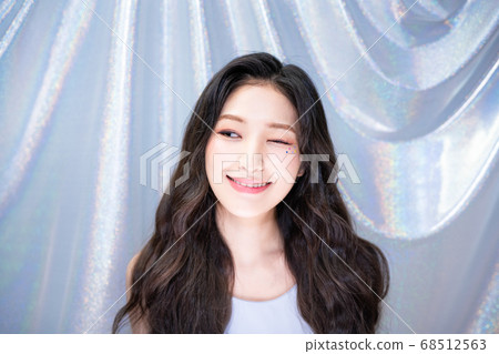 Woman colorful 68512563