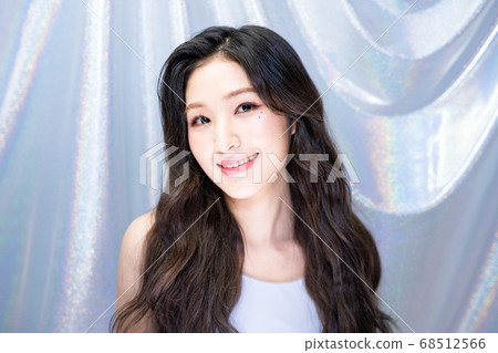 女人多彩 68512566