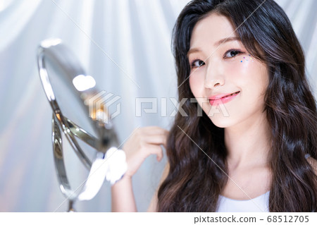 Female colorful 68512705