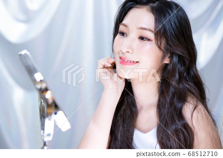 Female colorful 68512710