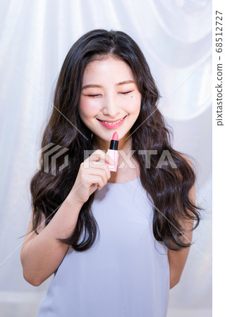 女性多彩 68512727