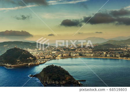 Aerial view of the resort town of San Sebastian 68519803