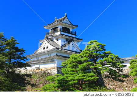 [高知縣]天氣晴朗時高知城的城堡塔 68520028