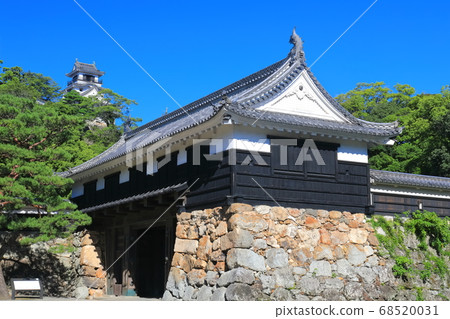 [高知縣]高知城塔和大手門 68520031