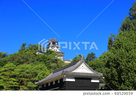 [高知縣]高知城塔和大手門 68520039