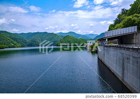 群馬縣水上市奧克通湖Naramata水壩 68520399
