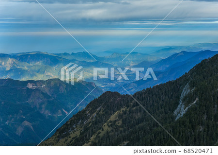 Taiwan Baiyue-Yushan Main Peak North Peak Hiking Trails Gravel Slope and Dongpu Valley Taiwan Baiyue-Yushan Main Peak North Peak Hiking Trails Gravel Slope and Dongpu Valley 68520471