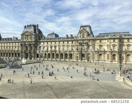 Louvre Museum (Paris, France) Louvre Museum (Paris, France) 68521258