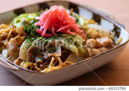 豬肚醬炒麵 68523760