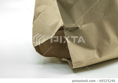 Close up large hole at the bottom of the bag, Close up large hole at the bottom of the bag, 68525248