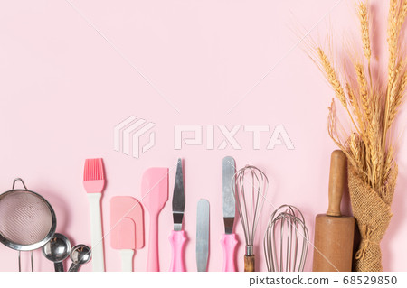 Kitchen utensils for pastries on pink  background, 68529850