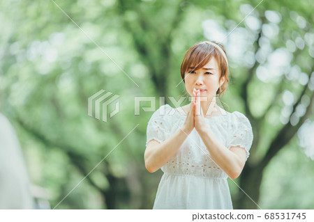 Late for meeting 68531745