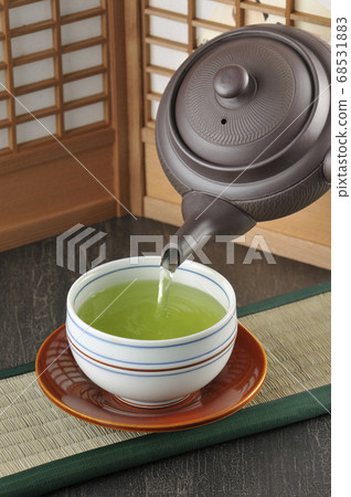 倒茶 68531883