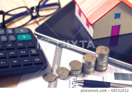 Financial paper and work station and house model Financial paper and work station and house model 68532012