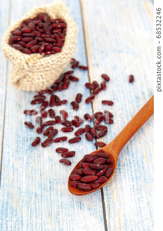 Grain, beans, kidney beans Grain, beans, kidney beans 68532246