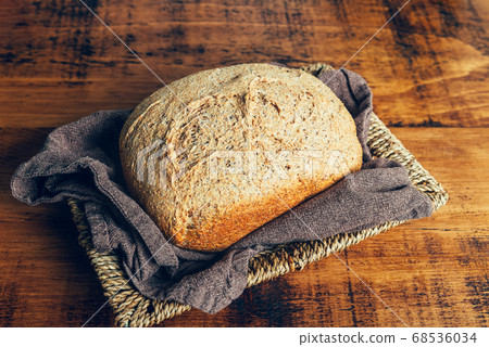 Homemade wholemeal bread Homemade wholemeal bread 68536034