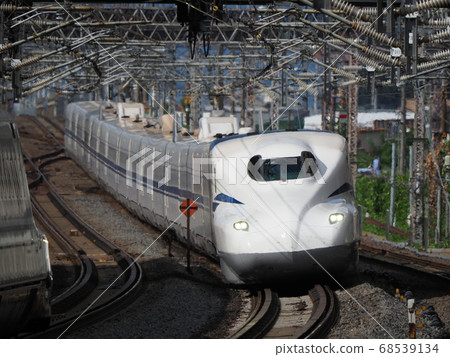 Shinkansen N700S J2 formation at Maibara station 68539134