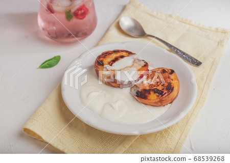 Oven Baked Peaches with Brown Sugar Oven Baked Peaches with Brown Sugar 68539268