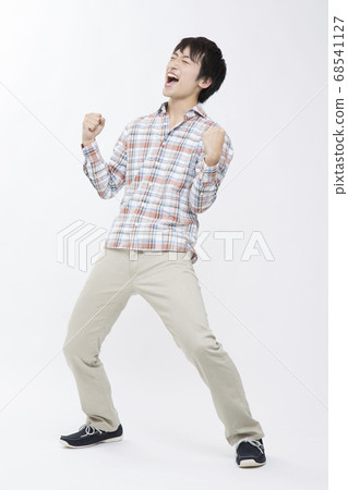 College students doing guts pose 68541127