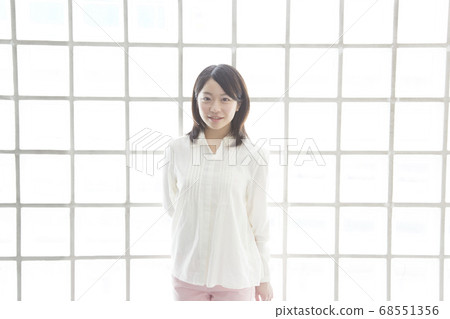 Female portrait 68551356