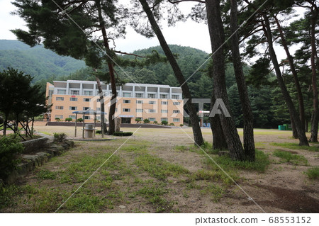 Songnisan，Sangju郡，Maekmun-dong，松樹，Byeongsan Seowon 68553152