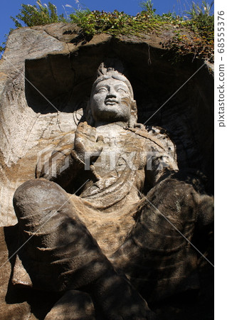 Takatoriyama的菩薩的咧嘴 68555376