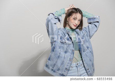 Beauty,fashion,woman 68555498