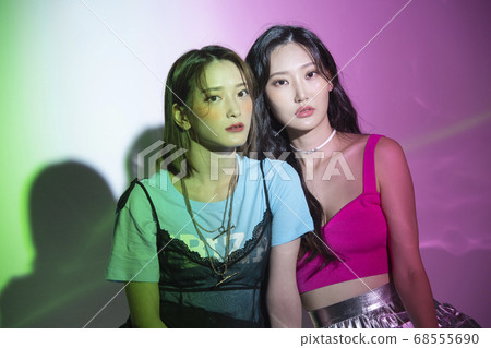 Beauty,fashion,woman 68555690