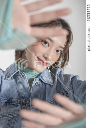 Beauty,fashion,woman 68555713