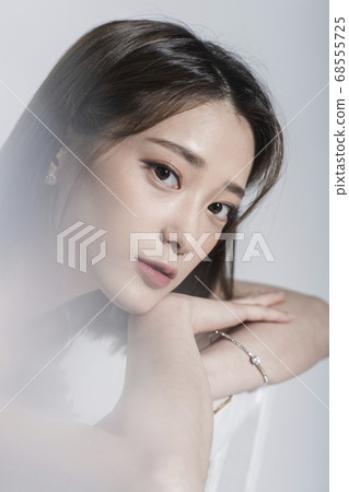 Beauty,woman,white Beauty,woman,white 68555725