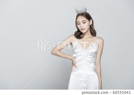 Beauty,wedding,woman 68555841