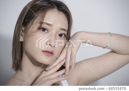 美女,女人,白 美女,女人,白 68555870