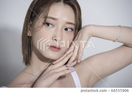 Beauty,woman,white 68555906