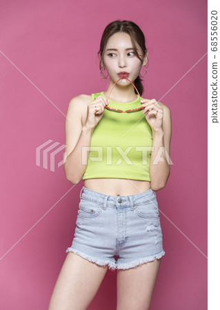 Beauty,summer,woman 68556020