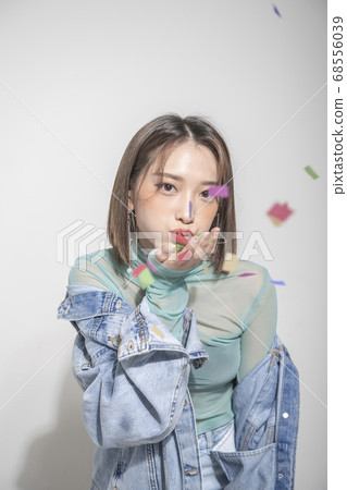 Beauty,fashion,woman 68556039