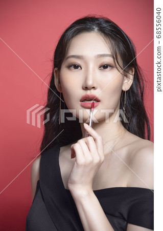Beauty,red,woman 68556040