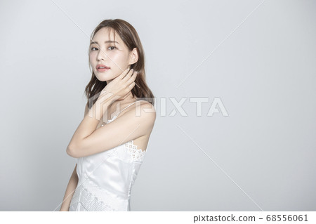 美女,女人,白 美女,女人,白 68556061