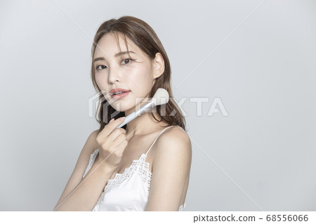 Beauty,woman,white 68556066