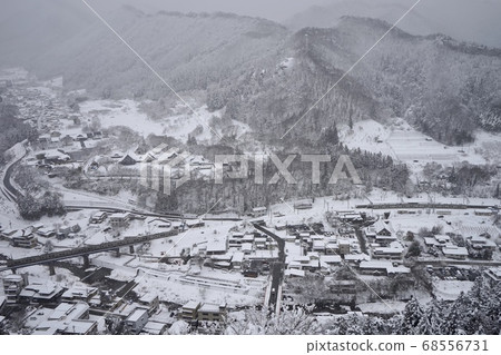 山寺雪景 68556731