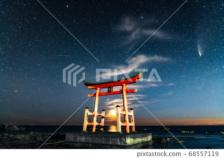 Hatsuyamabetsu Kinpira Shrine and Comet Neowise Hatsuyamabetsu Kinpira Shrine and Comet Neowise 68557119