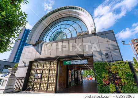 俯瞰四谷站（Yo町出口）的日本東京城市景觀 68558863