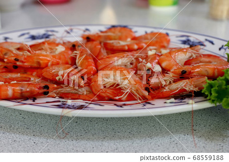 Drunk Shrimp at Seafood Restaurant Drunk Shrimp at Seafood Restaurant 68559188