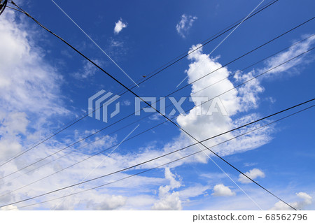 空中的電線與白雲 68562796