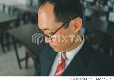 50多歲的研討會地點 68563796