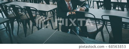 50多歲的研討會地點 68563853