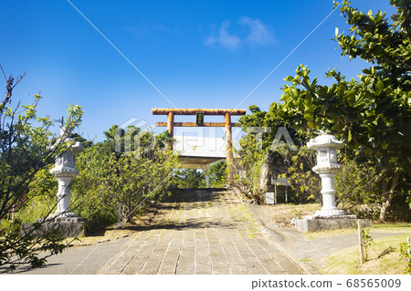 Yoron Castle Ruins 68565009