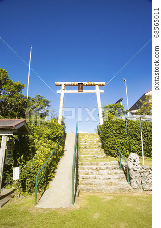 Yoron Castle Ruins 68565011