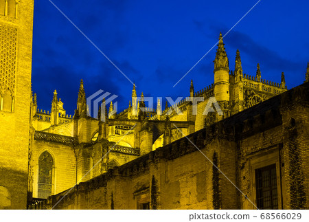 Cathedral of Saint Mary, Catedral de Santa Maria 68566029
