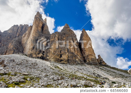 View from the three peaks of Lavaredo in the 68566080